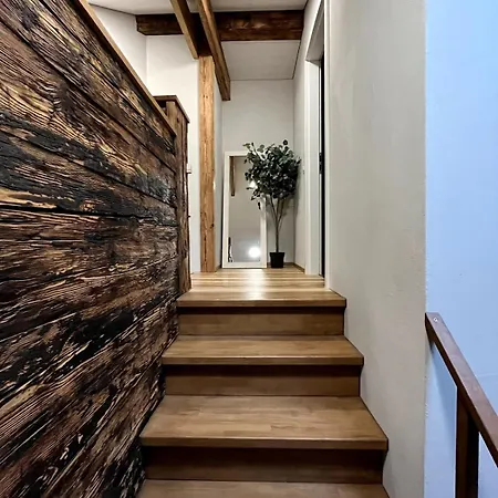 Mountain Homes - Kathmandu Apartament