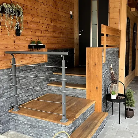 Mountain Homes - Kathmandu * Bönigen