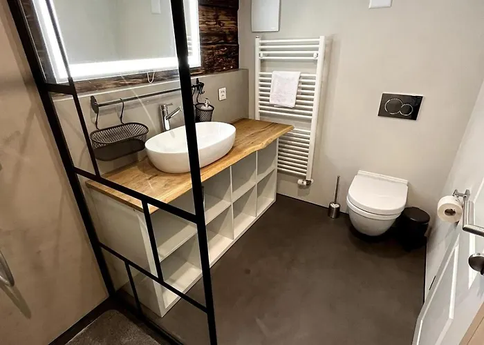 Mountain Homes - Kathmandu *